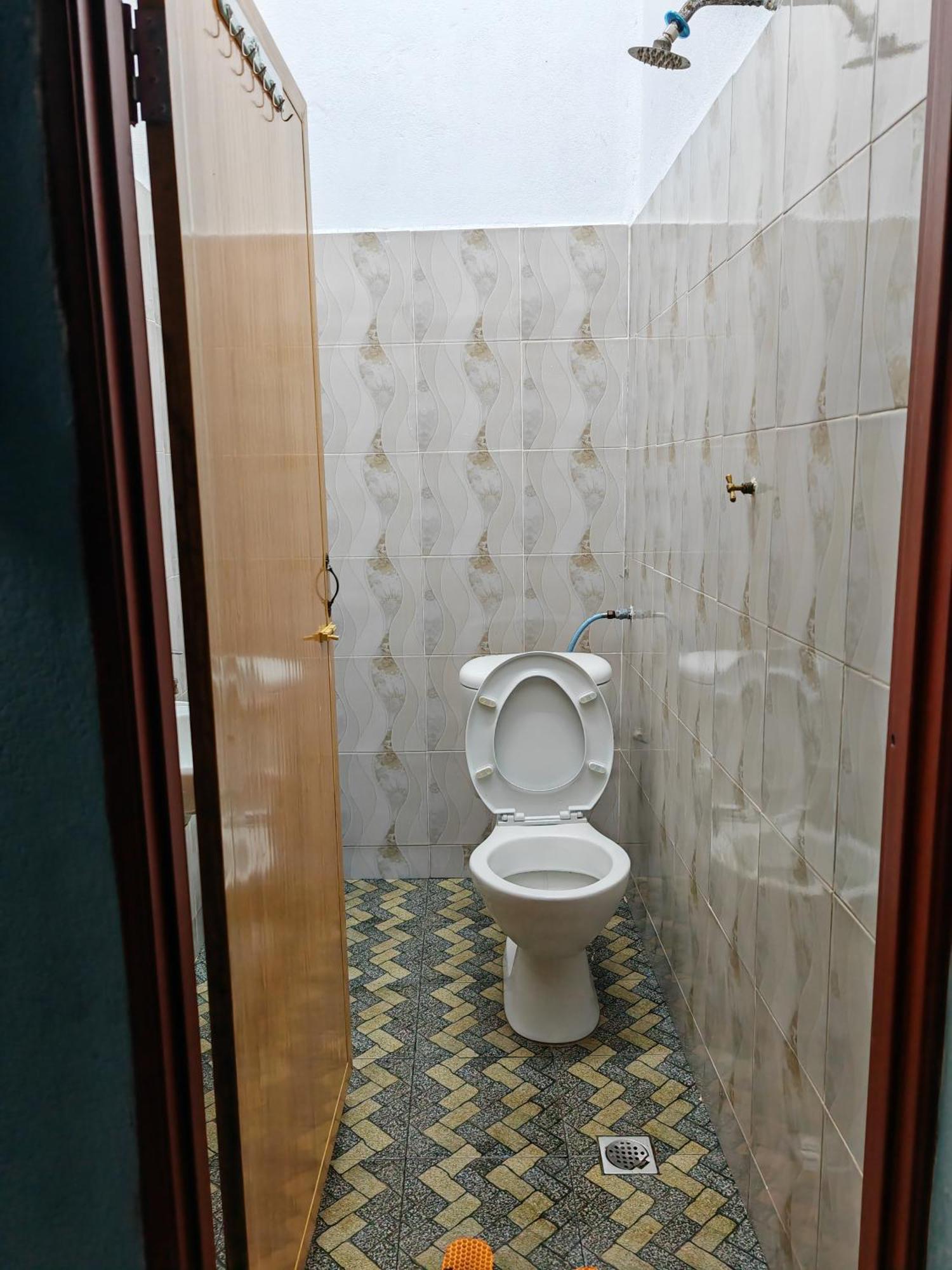 Roo Stay Tok Wan 1 Kampong Nail Номер фото
